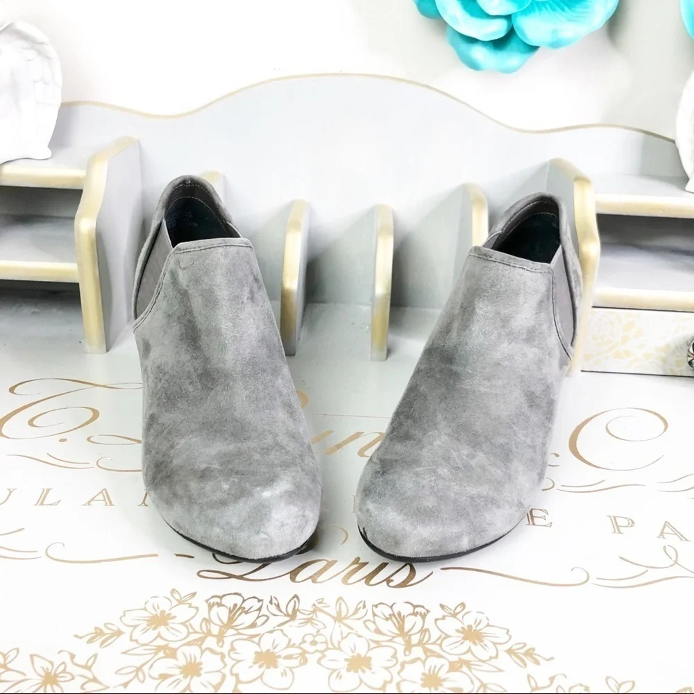 VANELI grey suede, ankle booties